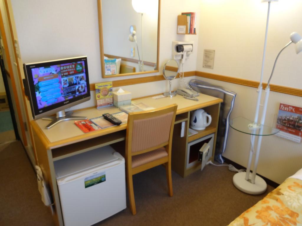 Toyoko Inn Tobu Utsunomiya-Eki Nishi-Guchi Exterior photo