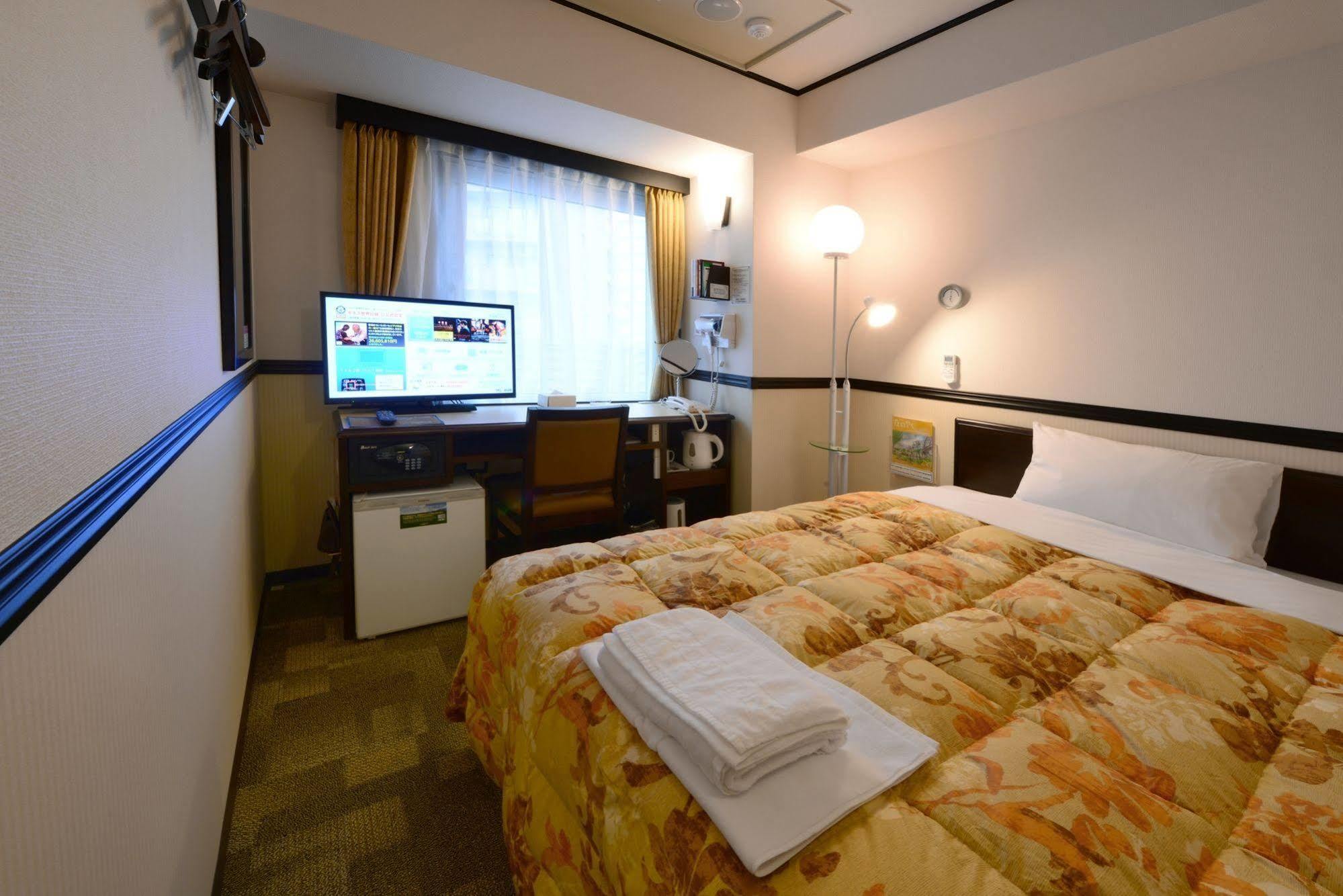 Toyoko Inn Tobu Utsunomiya-Eki Nishi-Guchi Exterior photo